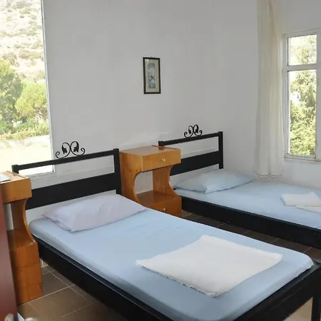 Quarto em Acomodações Particulares Mursel Garden Kusadası