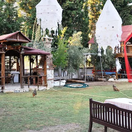 Quarto em Acomodações Particulares Mursel Garden