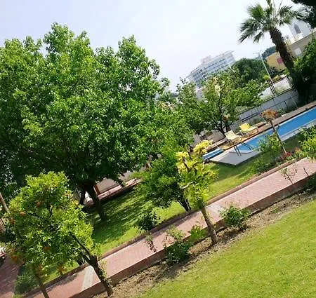 Alloggio in famiglia Mursel Garden
